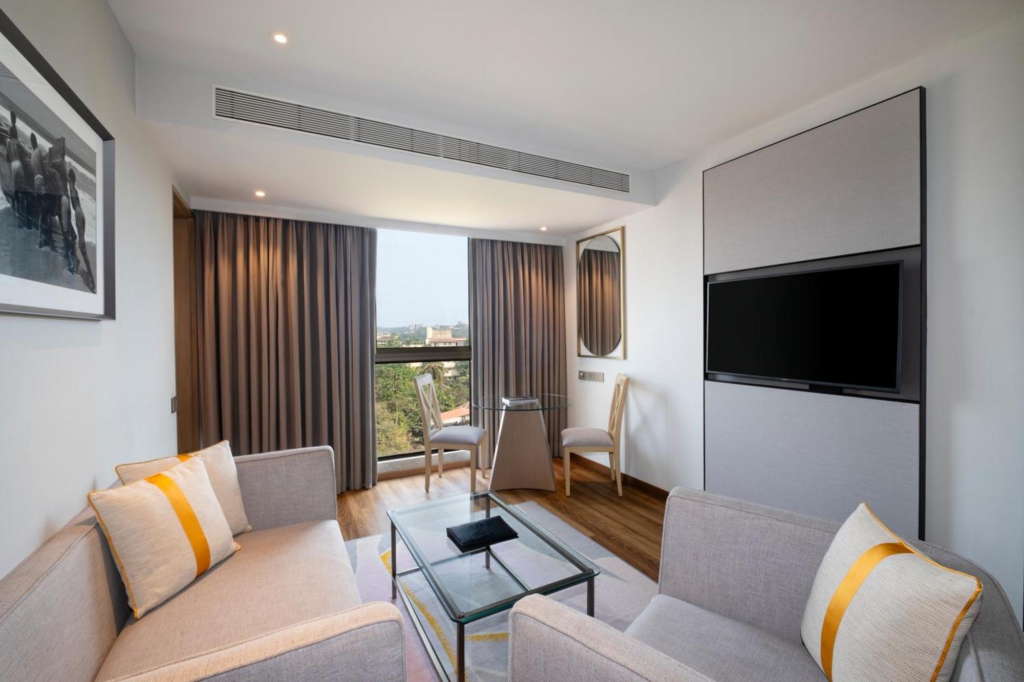 Vivanta Goa, Miramar 帕纳吉 外观 照片