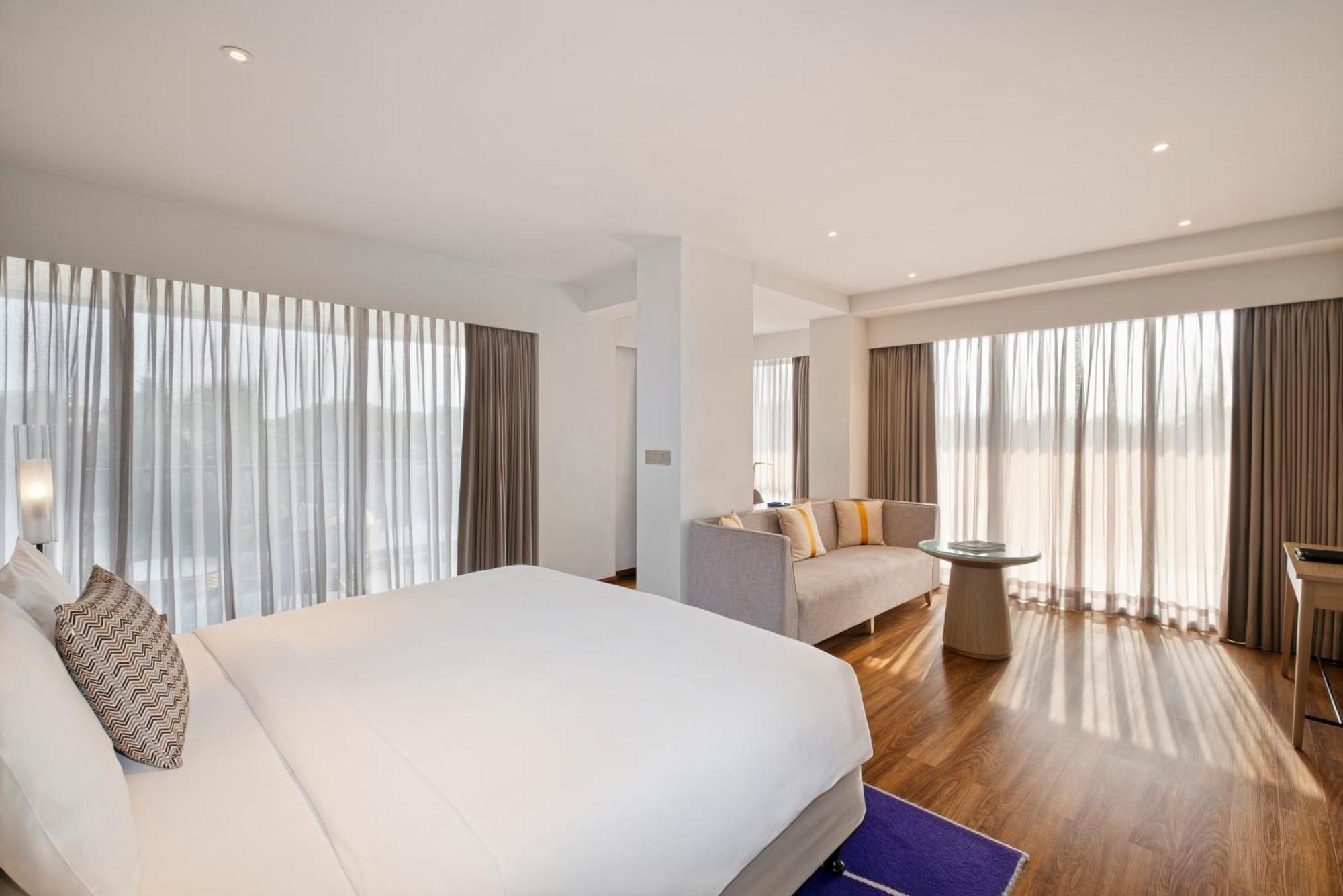 Vivanta Goa, Miramar 帕纳吉 外观 照片