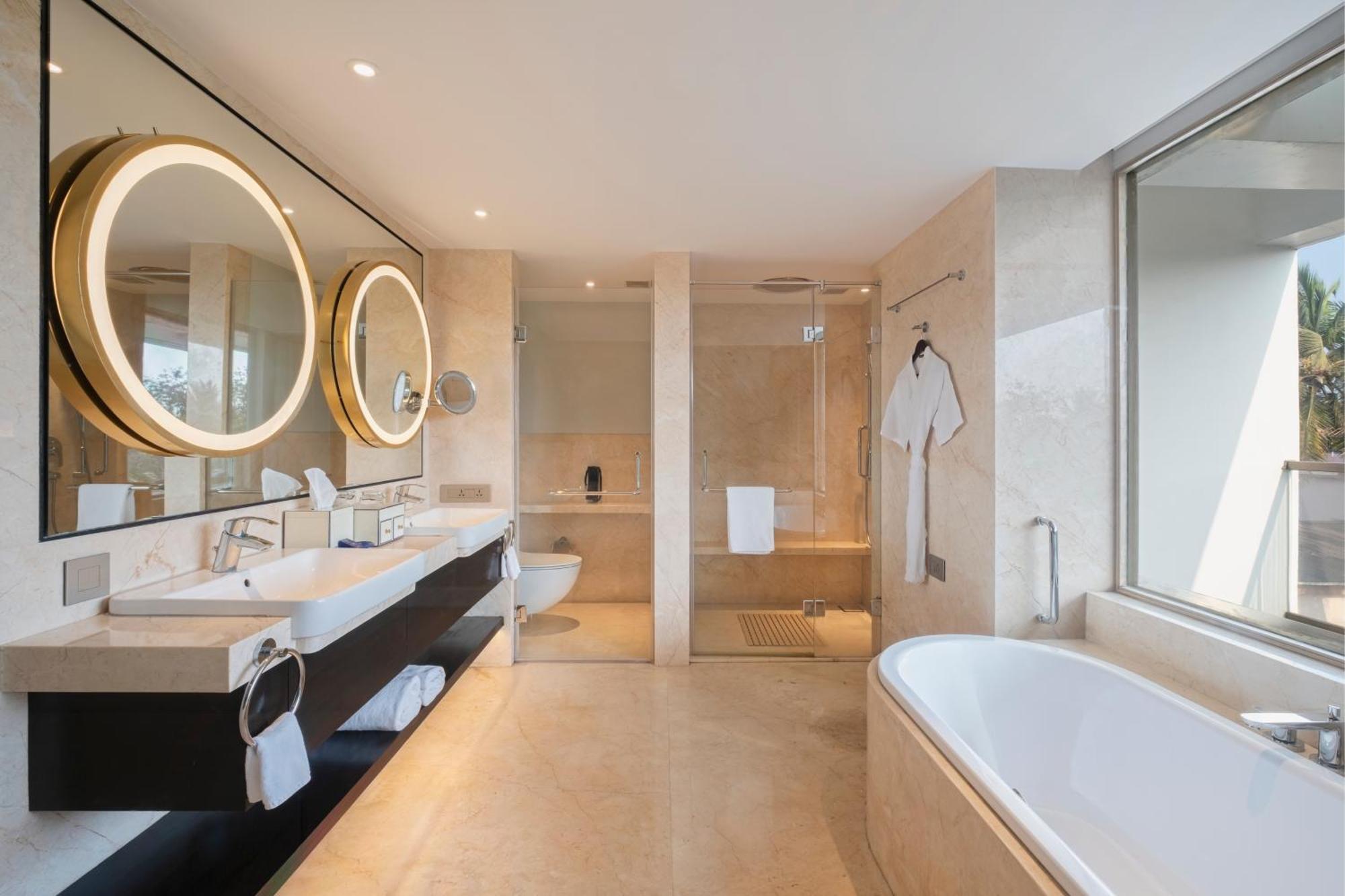 Vivanta Goa, Miramar 帕纳吉 外观 照片